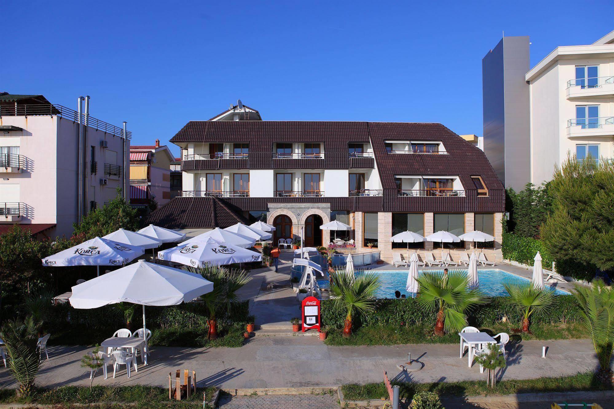 Hotel Oaz Durrës Kültér fotó